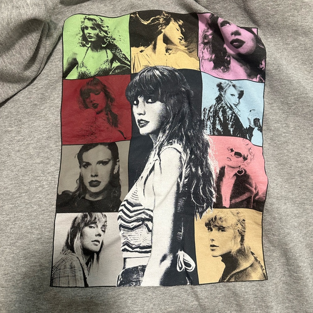 Eras Grey zip up crewneck